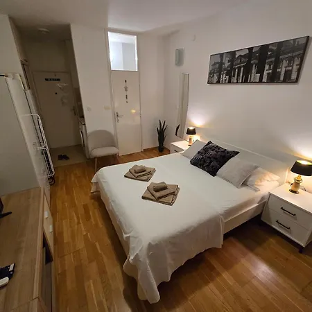 Kiki With A Sea View, Free Wifi, For 2 Persons Zara