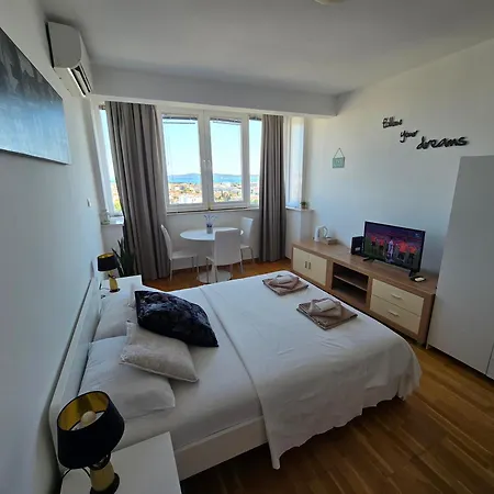 Kiki With A Sea View, Free Wifi, For 2 Persons